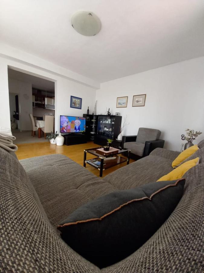 Apartman Sara Preko Ngoại thất bức ảnh