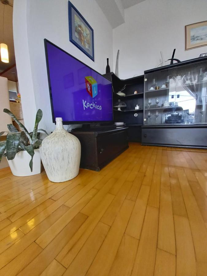 Apartman Sara Preko Ngoại thất bức ảnh