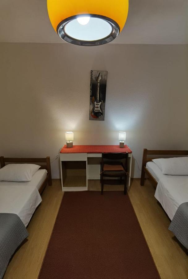 Apartman Sara Preko Ngoại thất bức ảnh